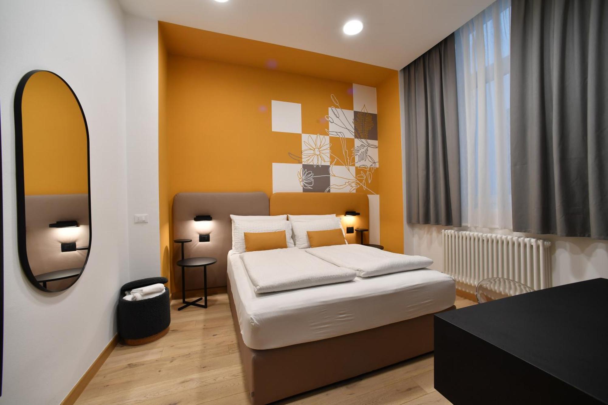 House Of Bruno - No Reception Hotel Trento Exterior photo